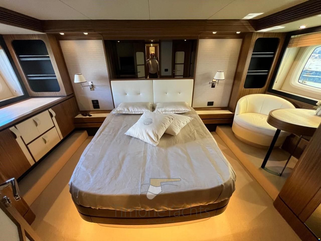 Azimut Magellano 66