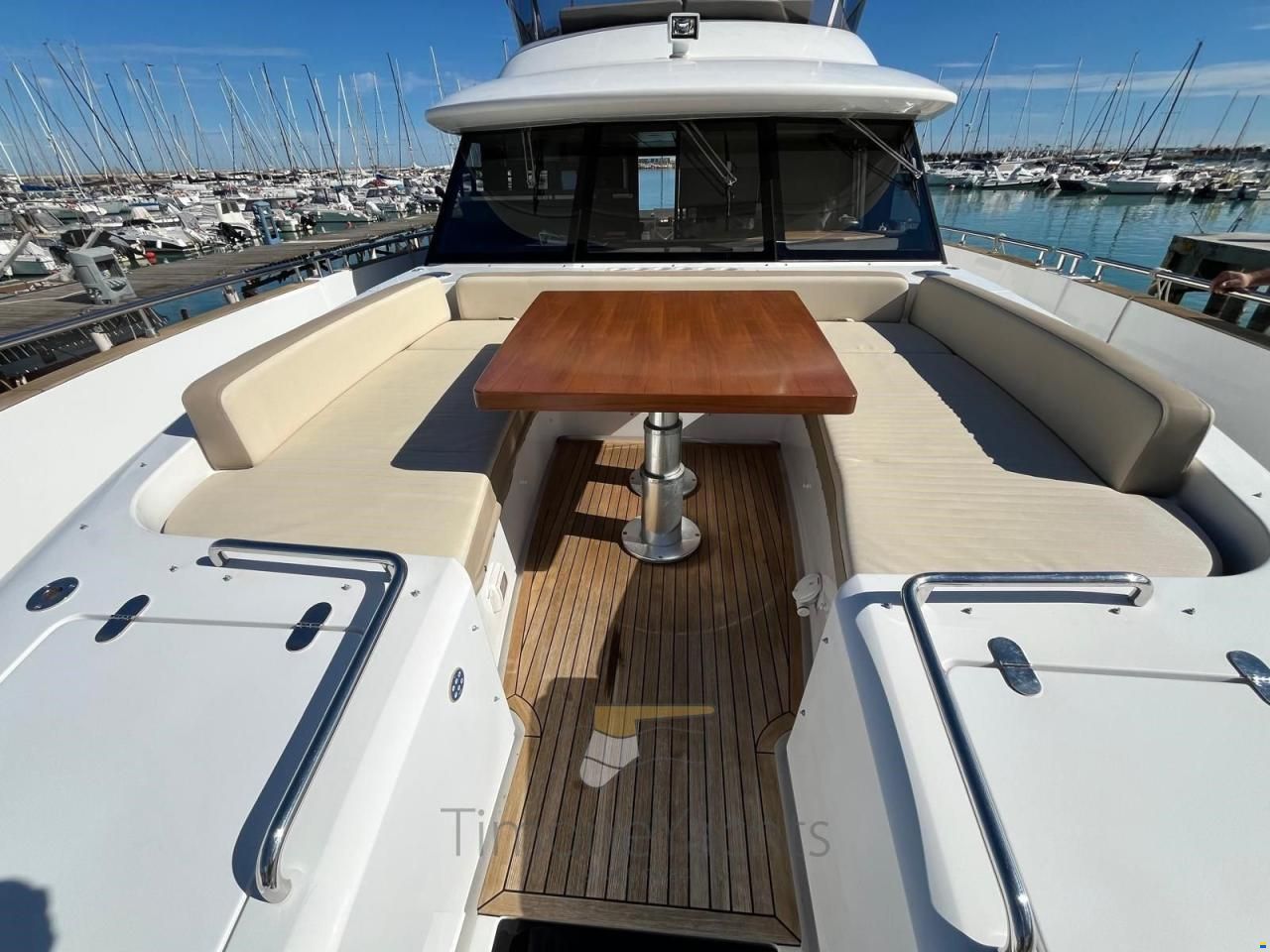 Azimut Magellano 66