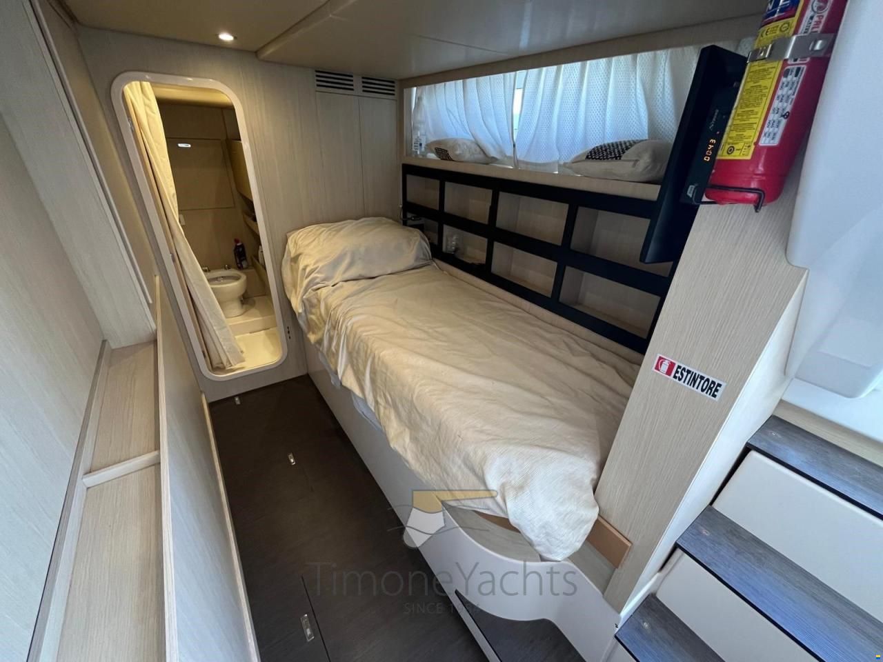 Azimut Magellano 66