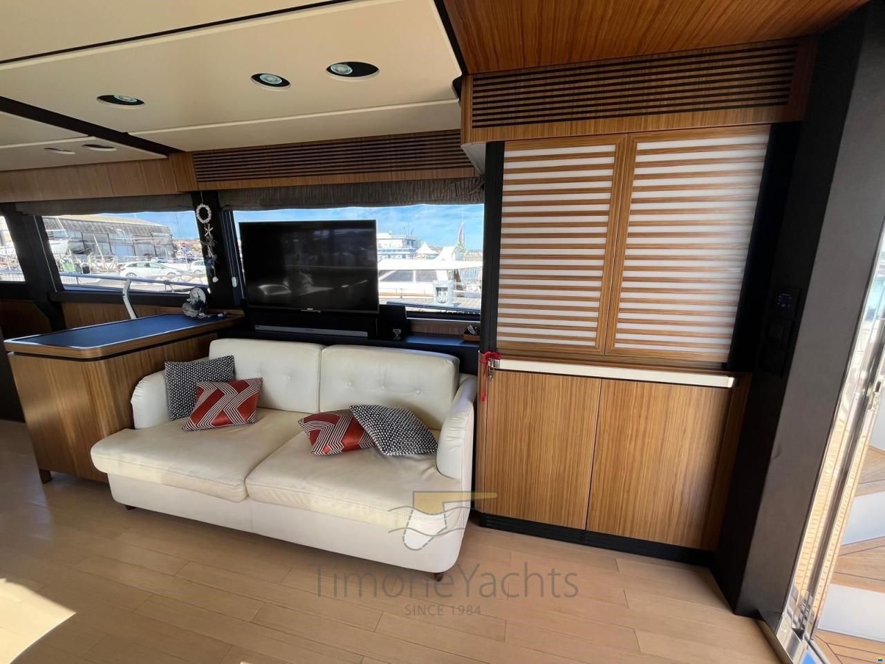 Azimut Magellano 66