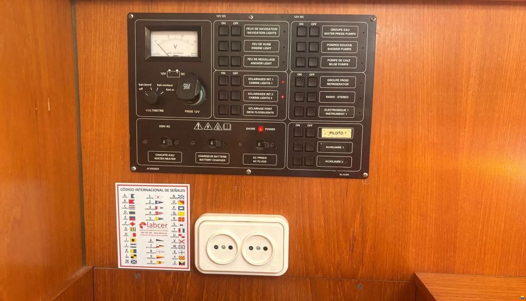 Jeanneau Sun Odyssey 37