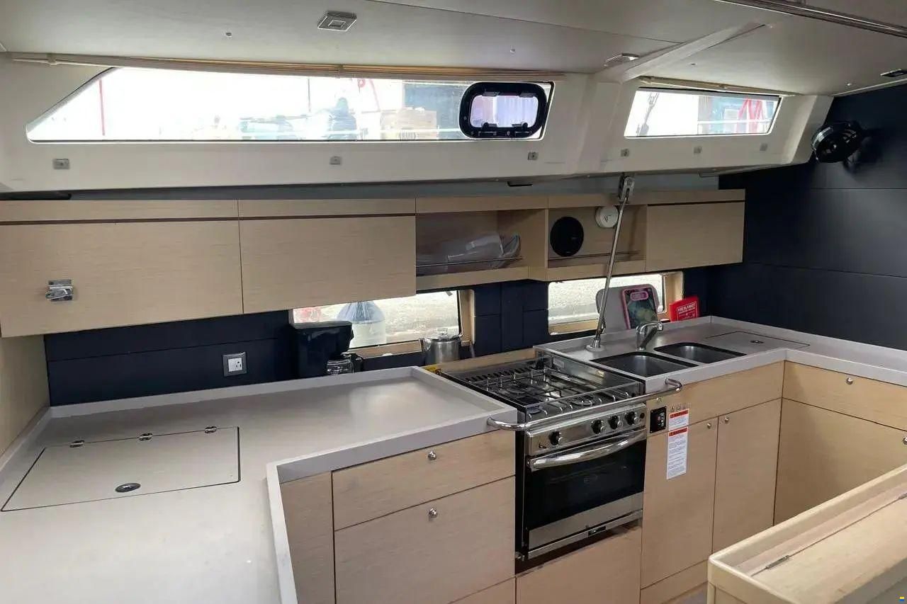 Beneteau Oceanis 46.1