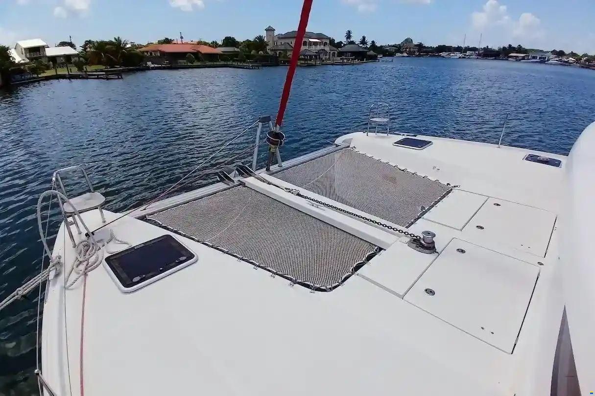Lagoon 42