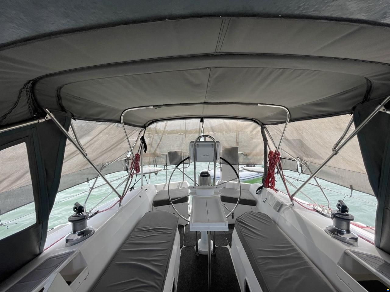 Catalina 42 MK I