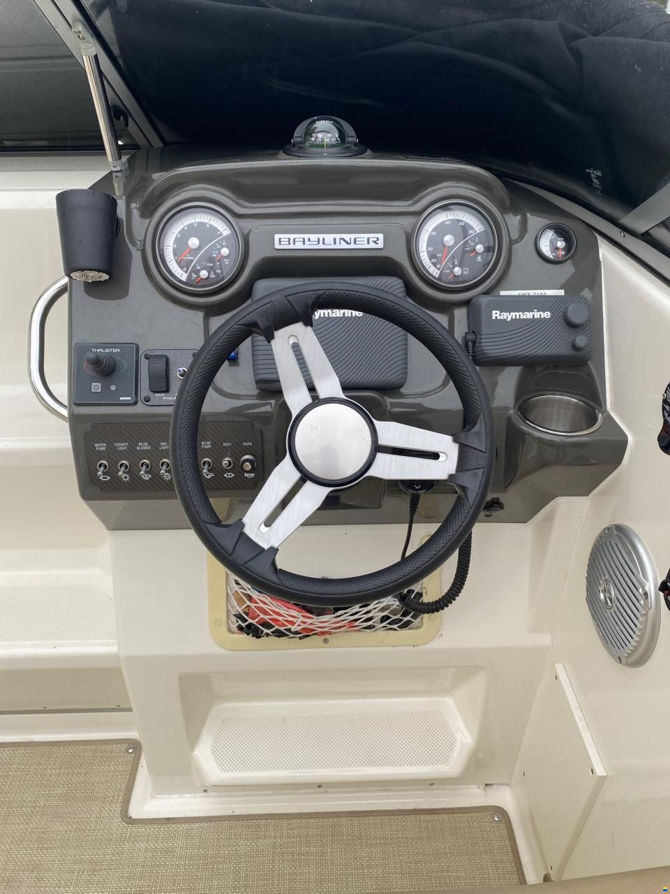 Bayliner 742 CU