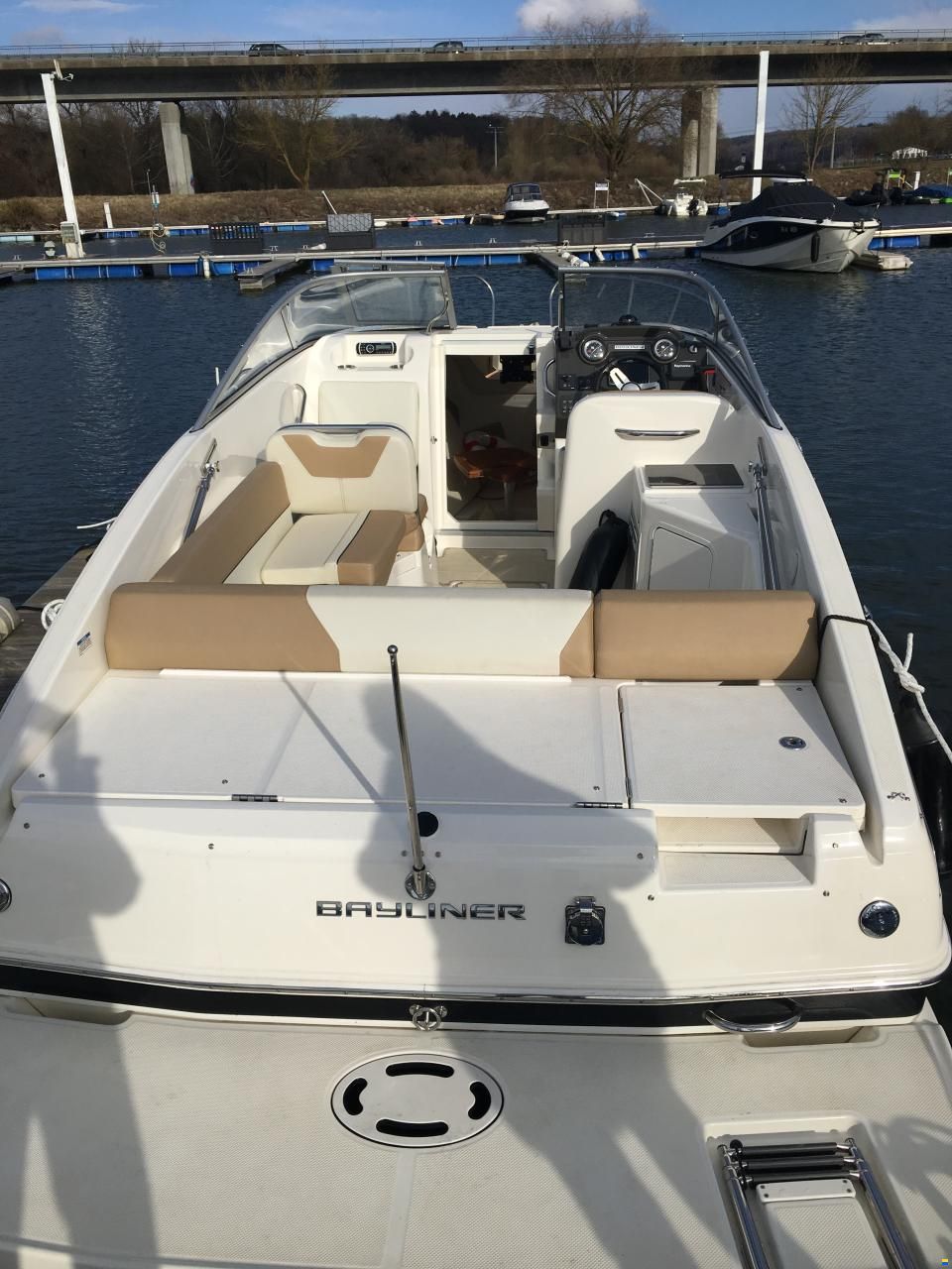 Bayliner 742 CU