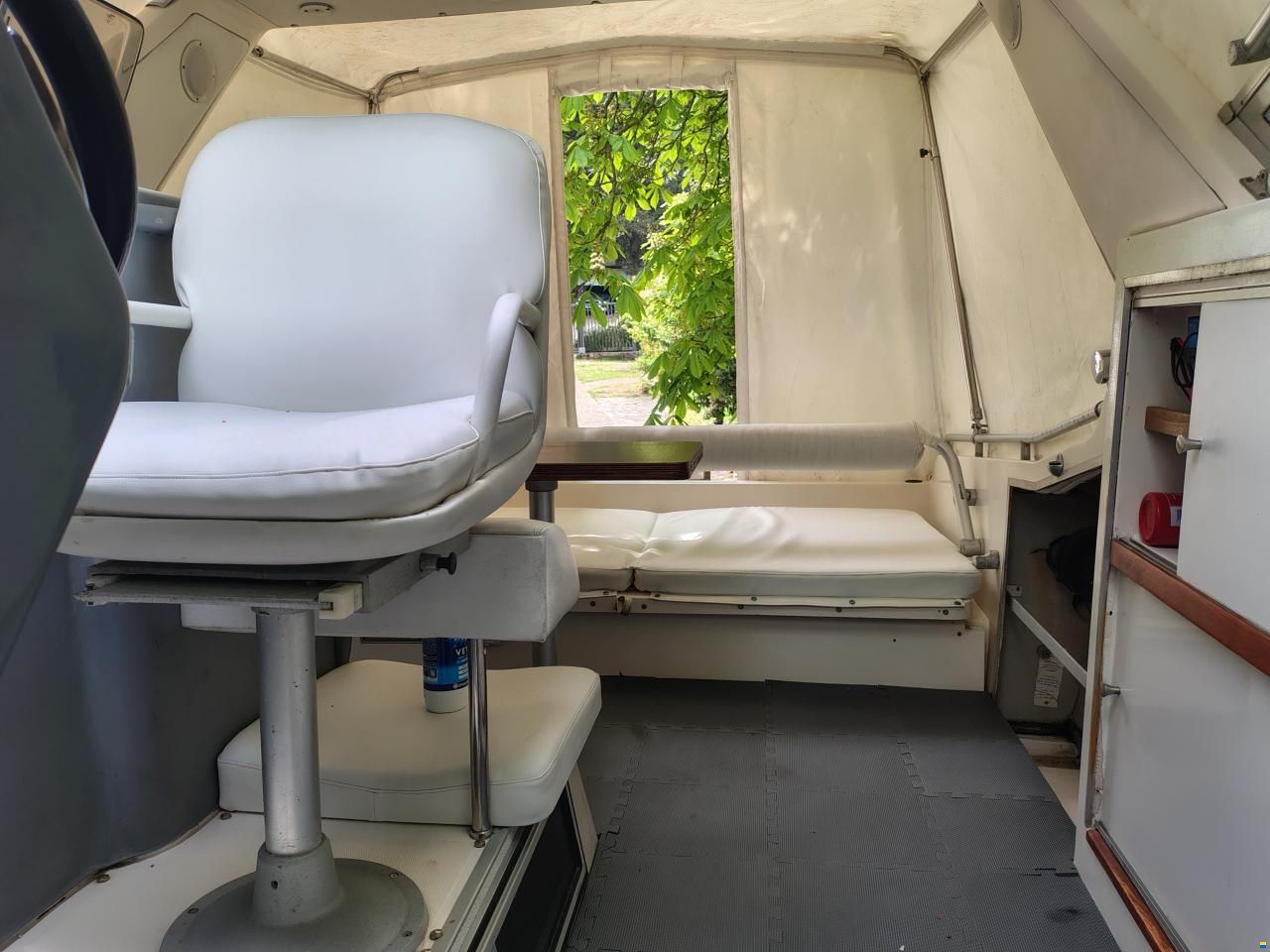 Rio 750 Cabin