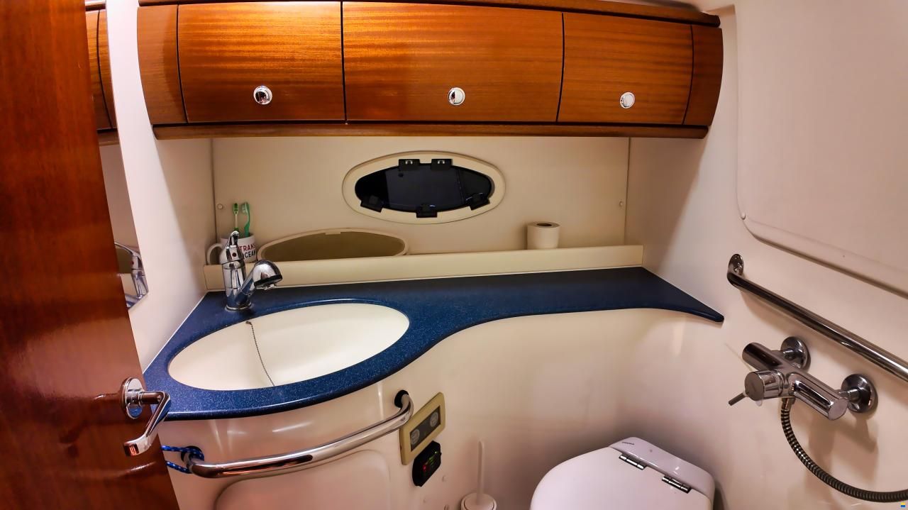 Bavaria 37 HT Hardtop