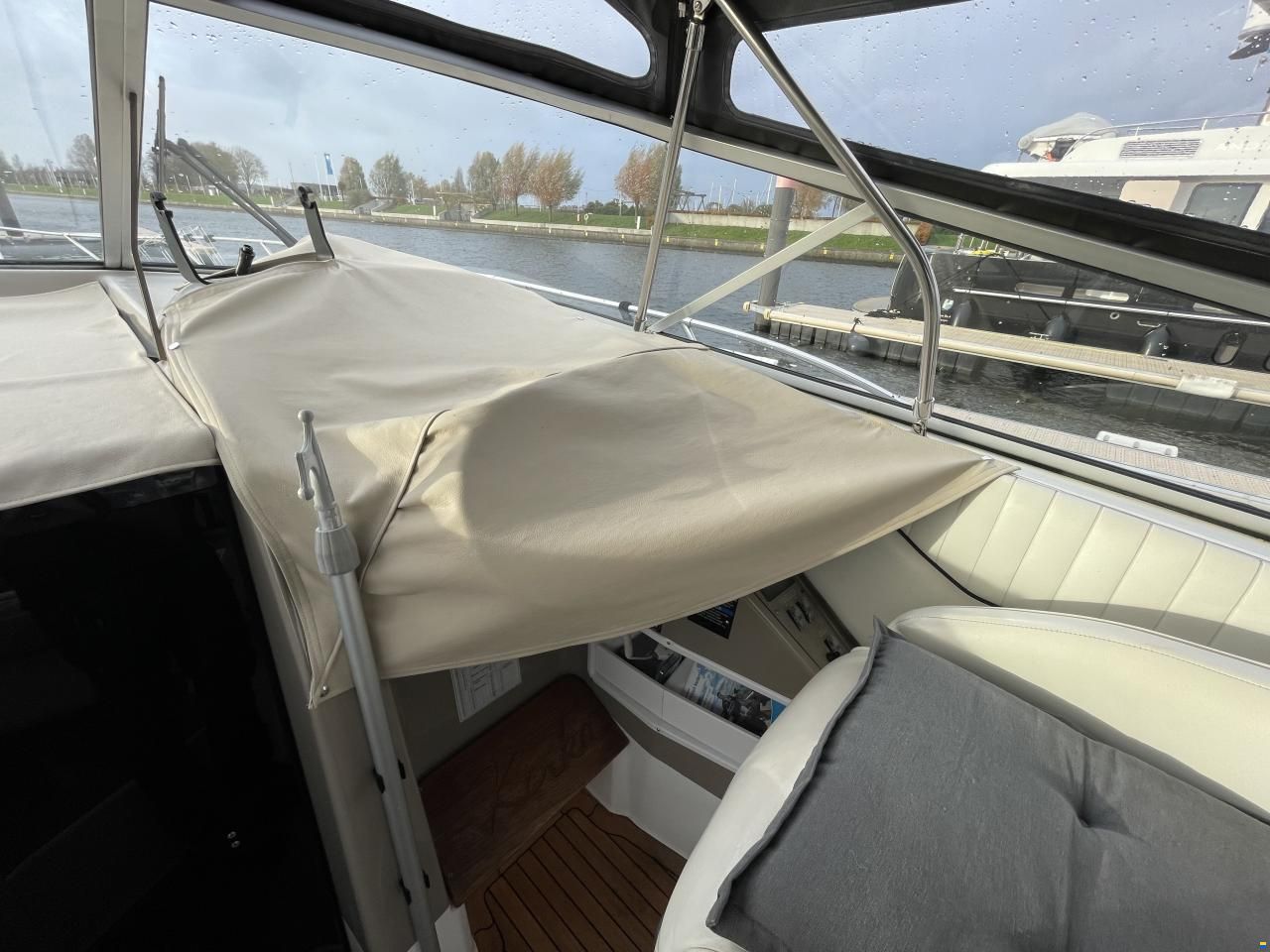Bayliner 3255 Avanti