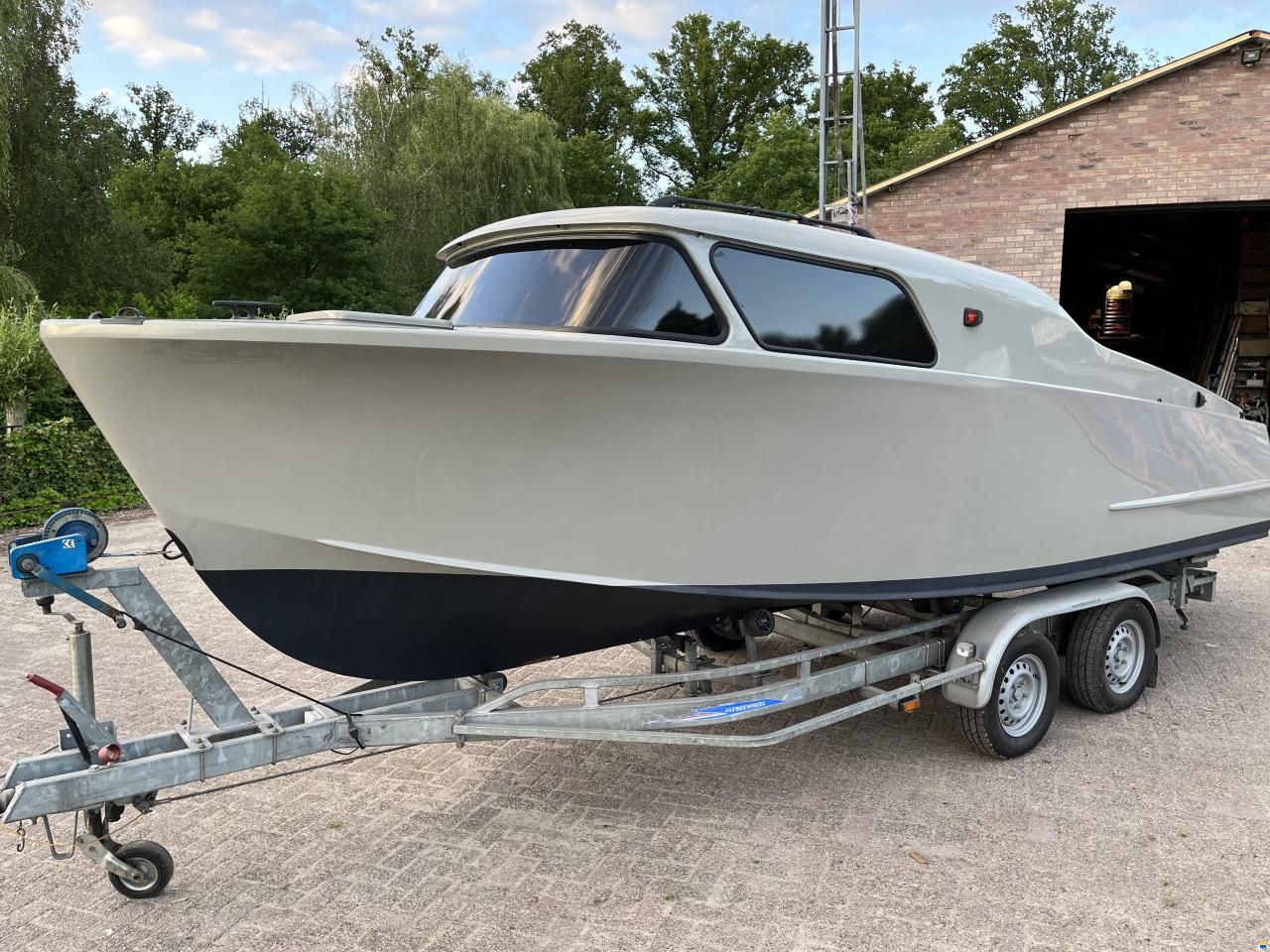 Italcantieri Bora 2