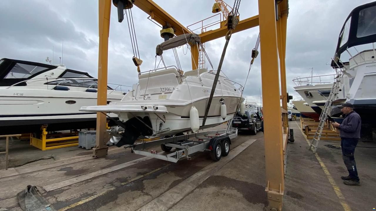 Regal 2665 Commodore