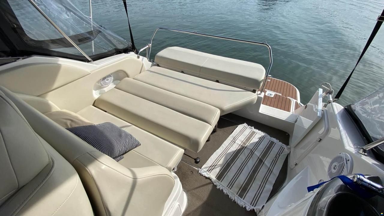Regal 2665 Commodore