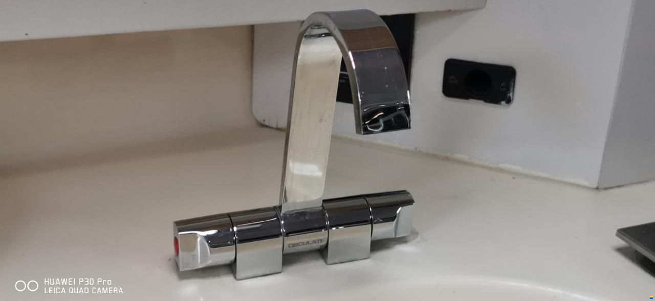 Sea Ray Sundancer 290