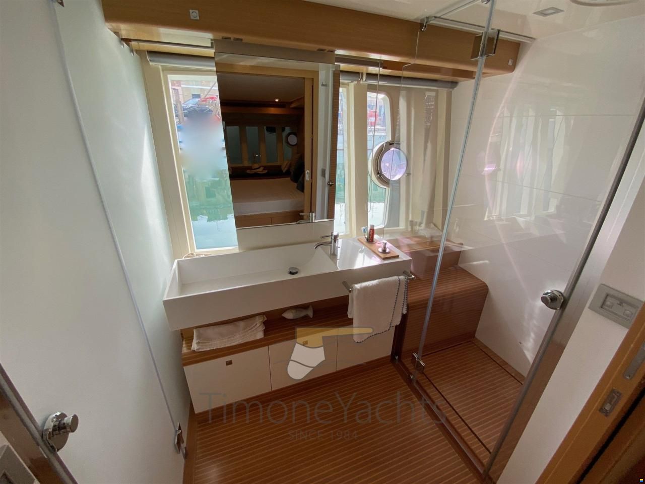 Ferretti 800