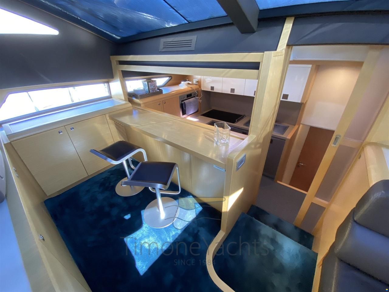 Ferretti 800