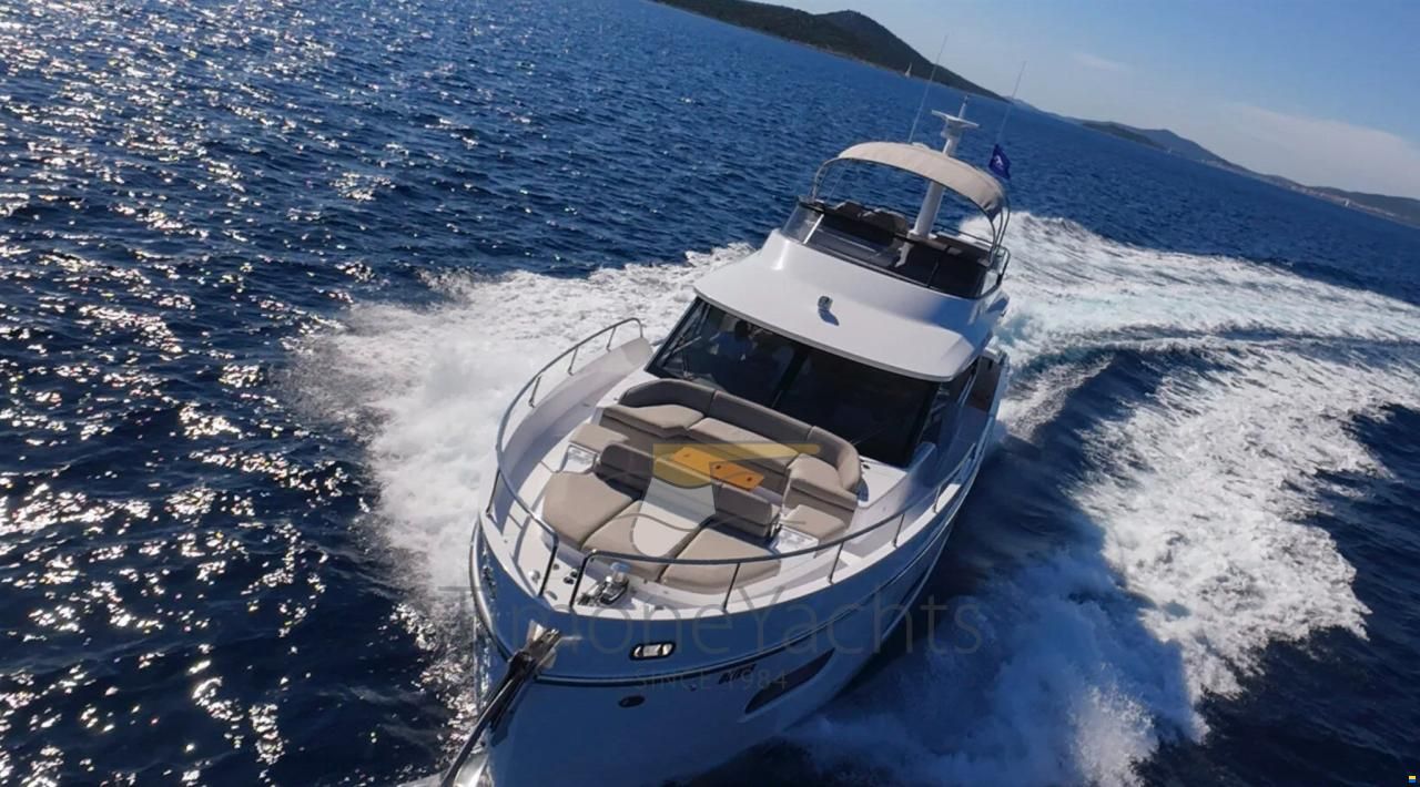Azimut Magellano 60
