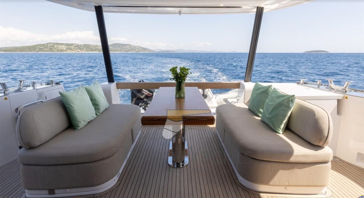 Azimut Magellano 60