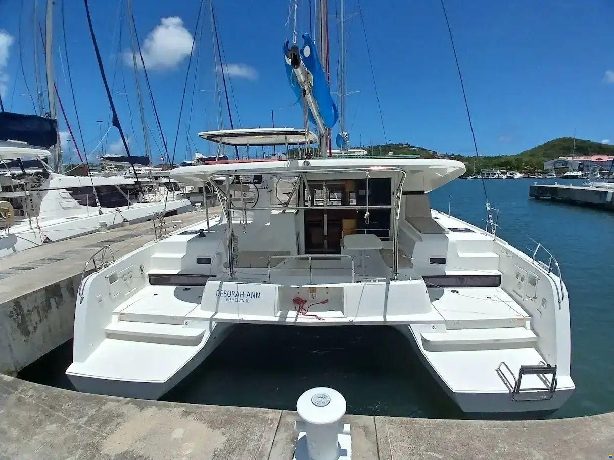 Lagoon 42