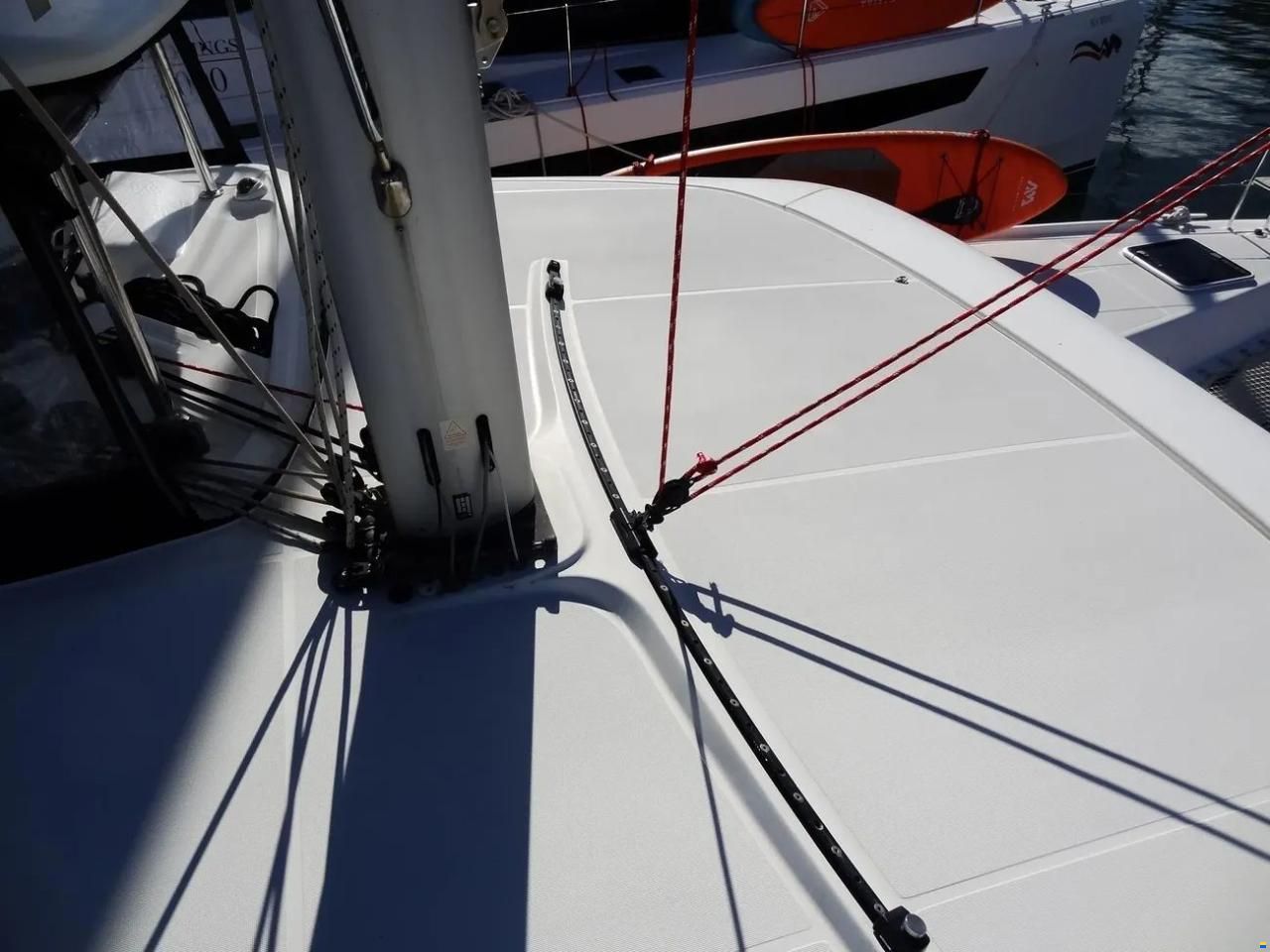 Lagoon 42