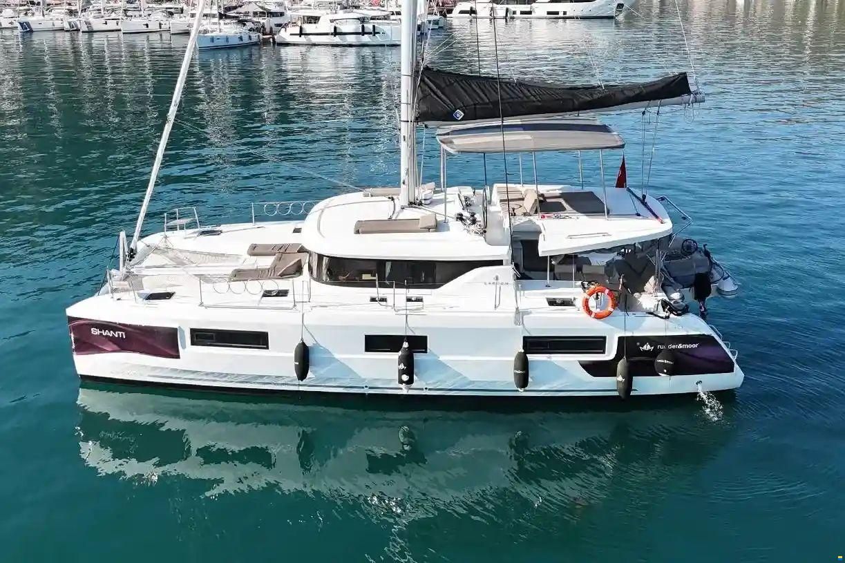 Lagoon 46