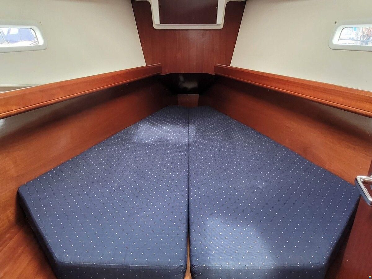 Beneteau Oceanis 373