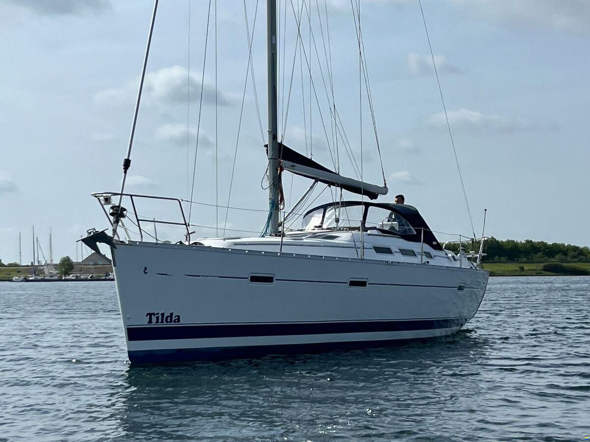 Beneteau Oceanis 373