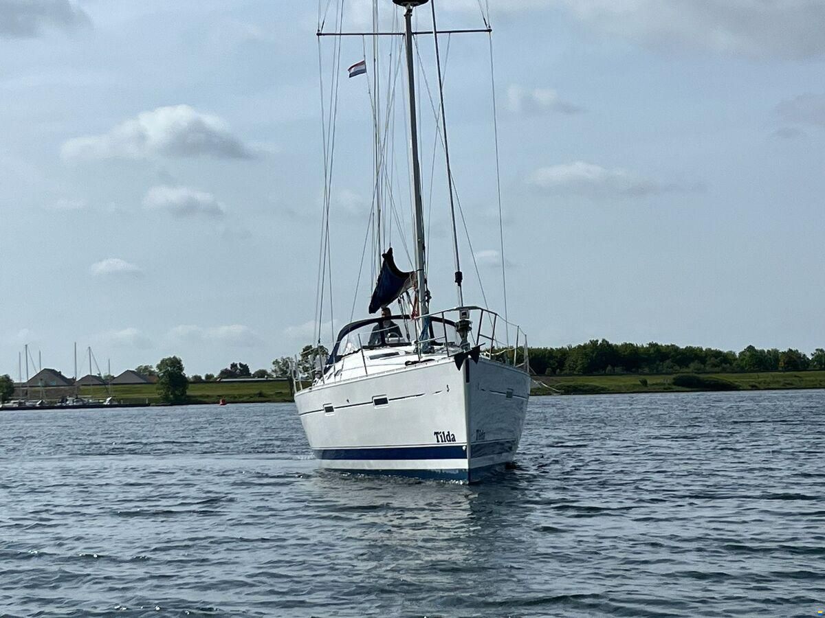 Beneteau Oceanis 373