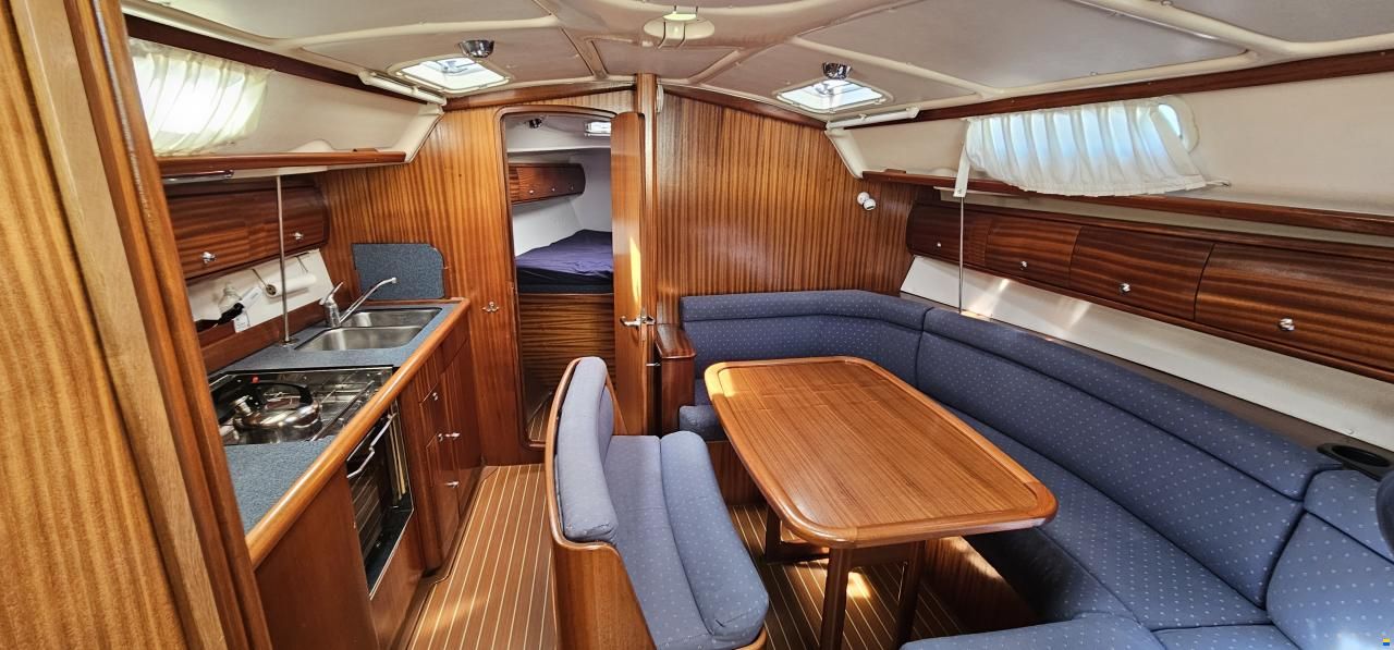 Bavaria 38