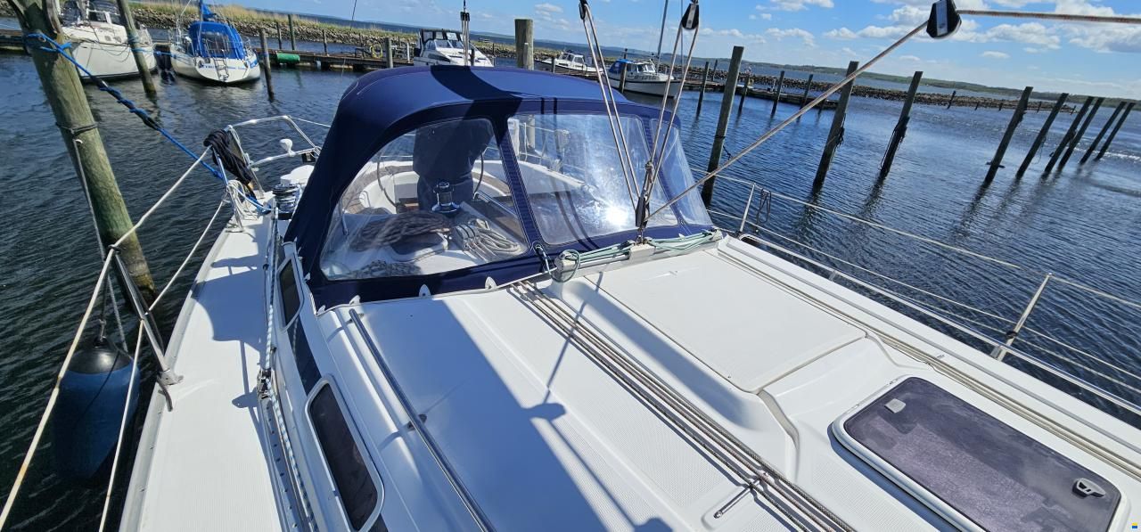 Bavaria 38