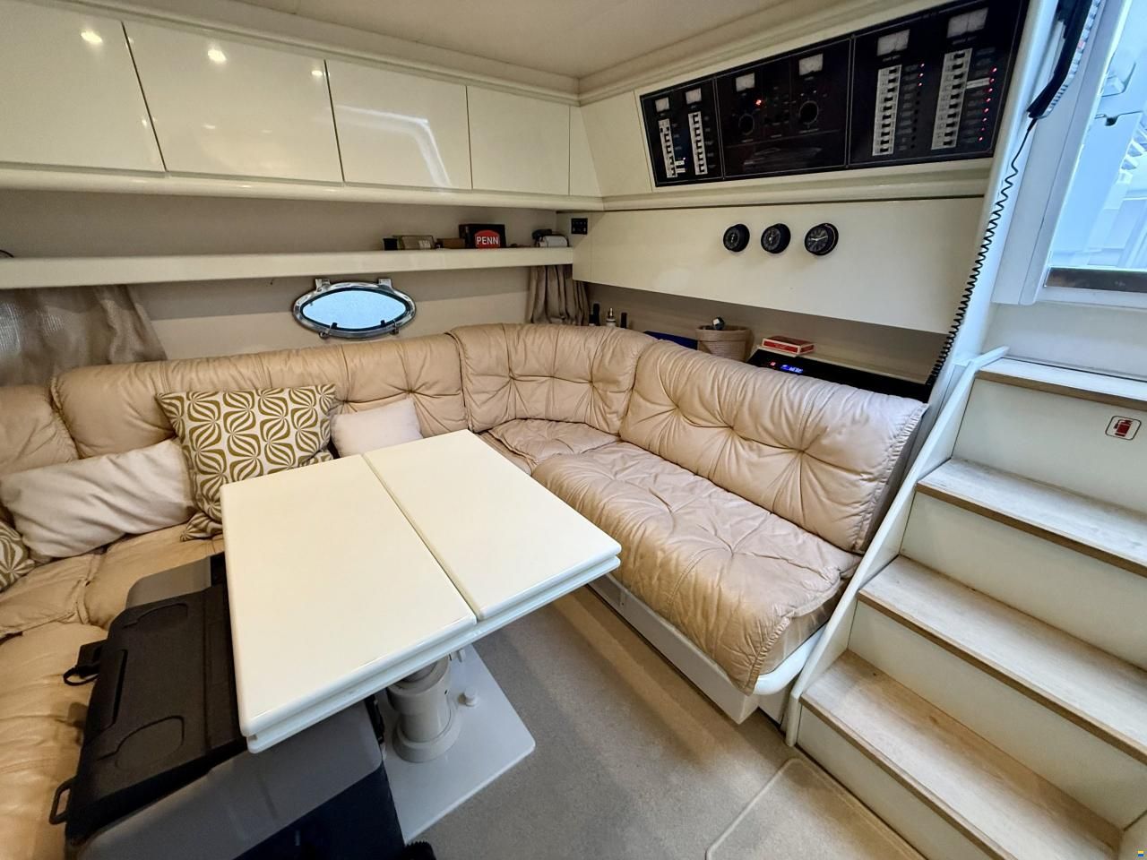 Pershing 40