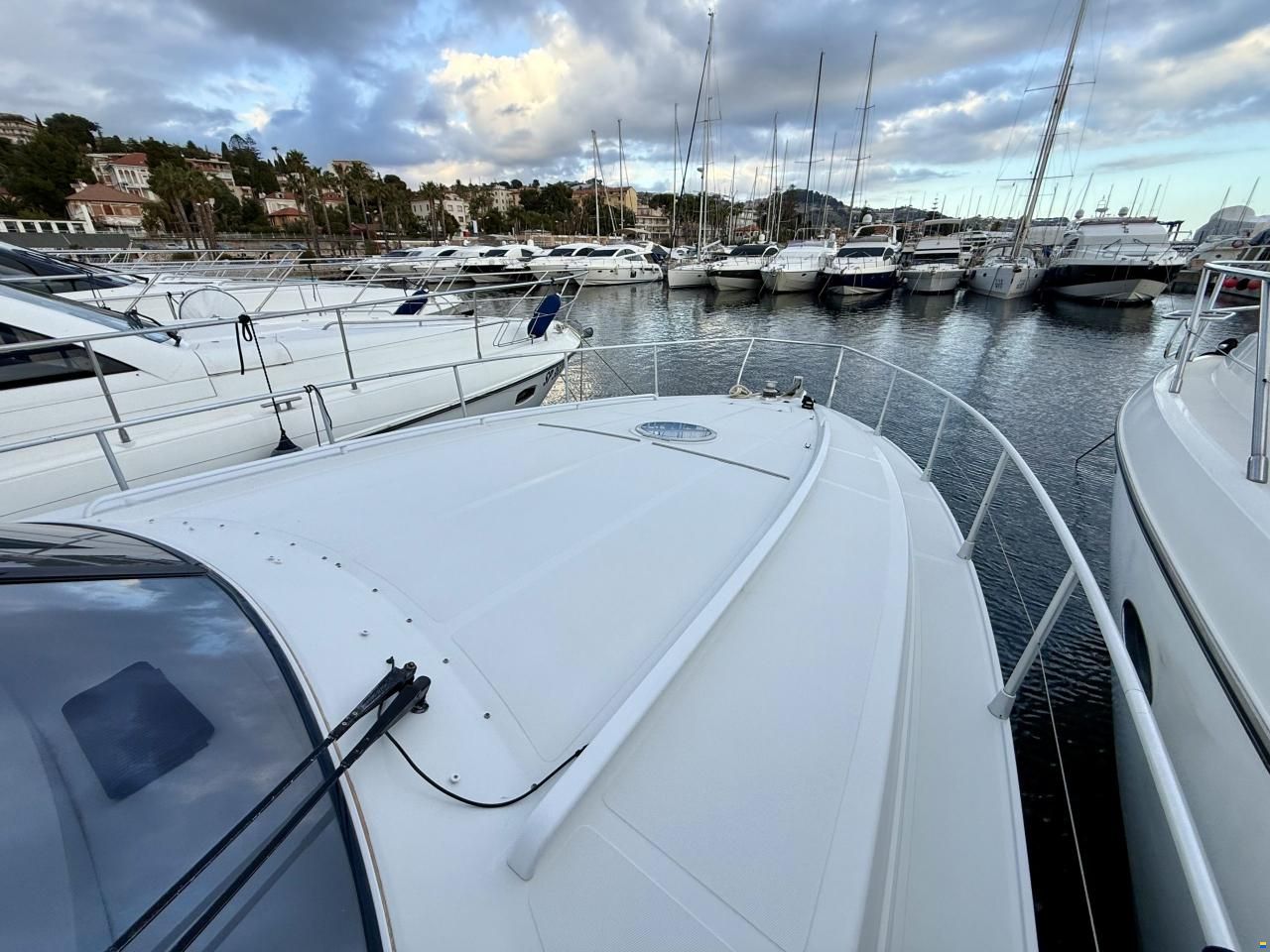 Pershing 40