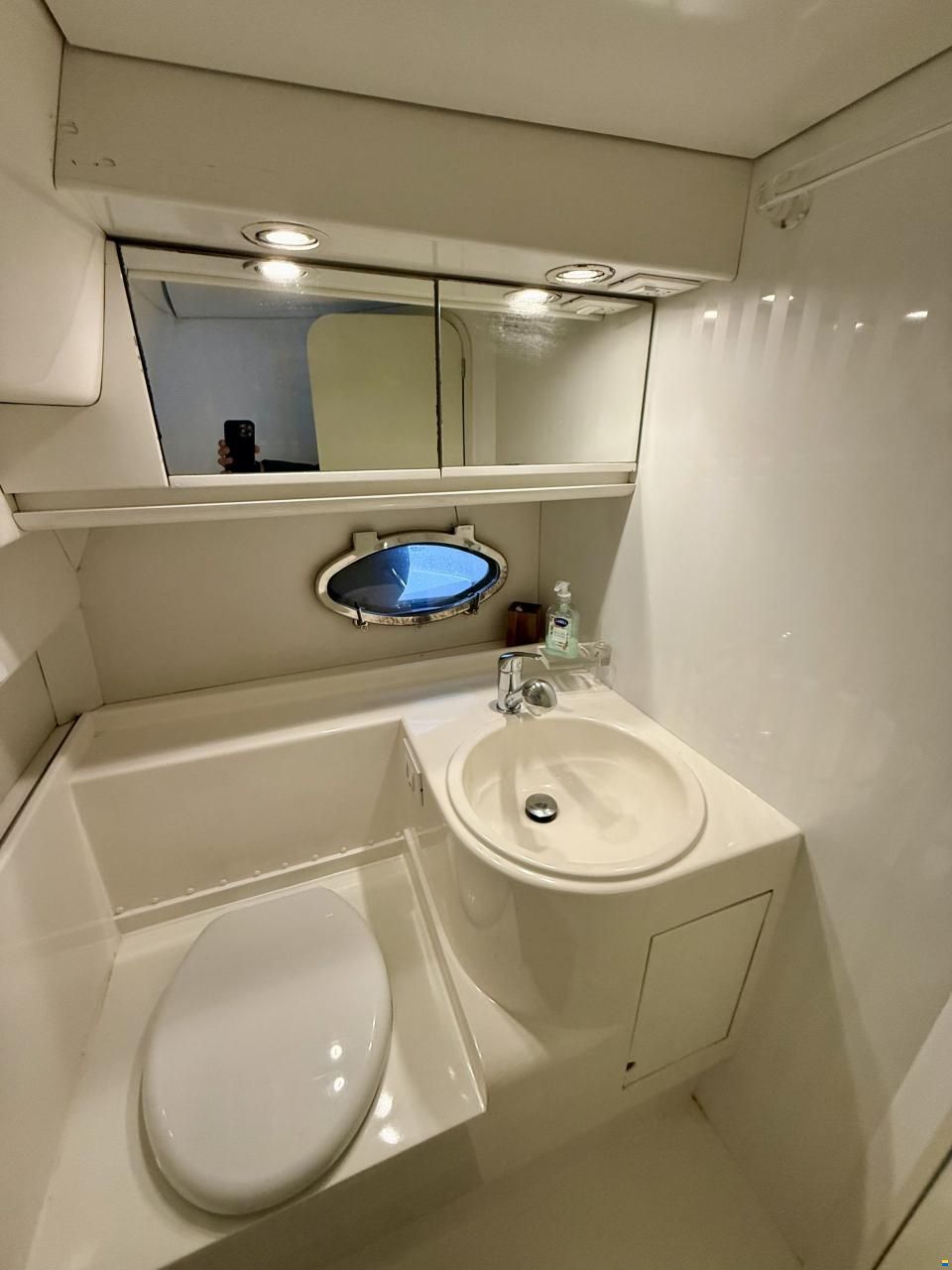Pershing 40