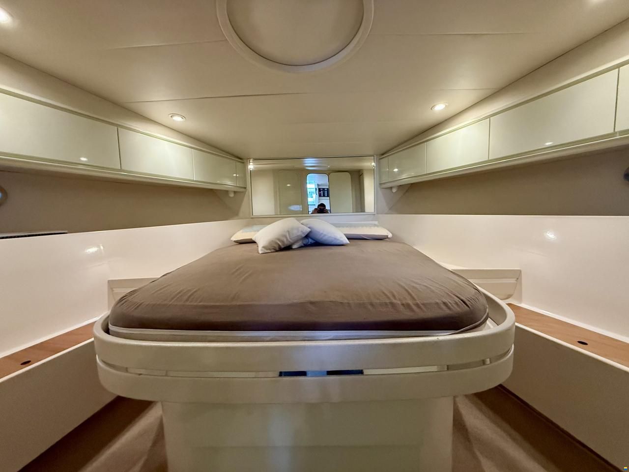Pershing 40