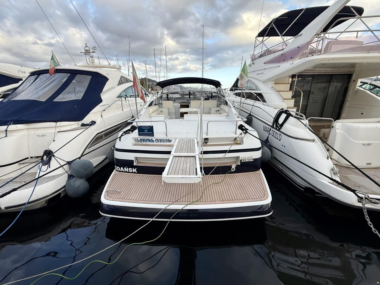 Pershing 40