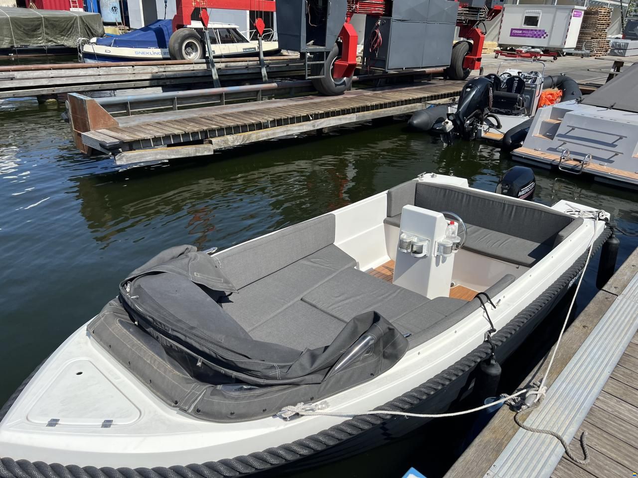 475 Experience Deluxe