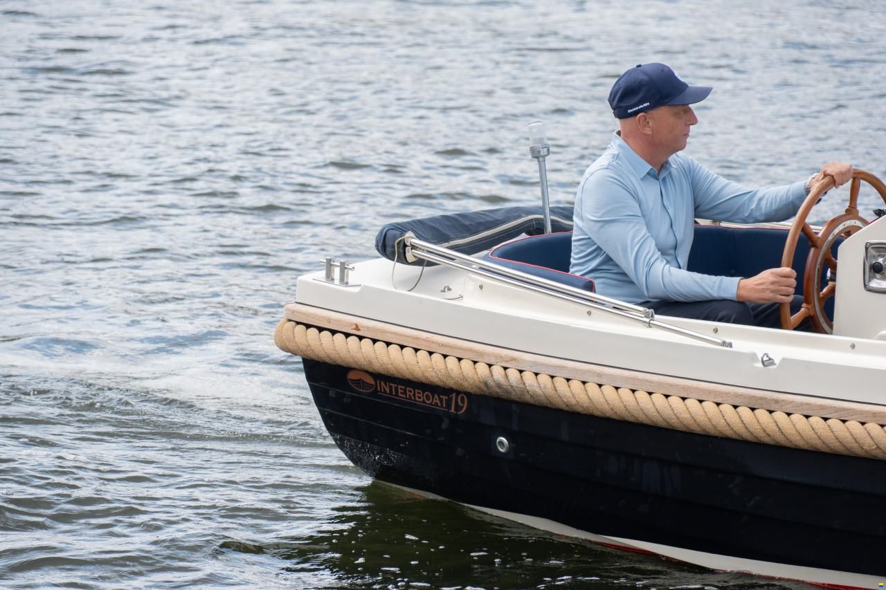 Interboat 19