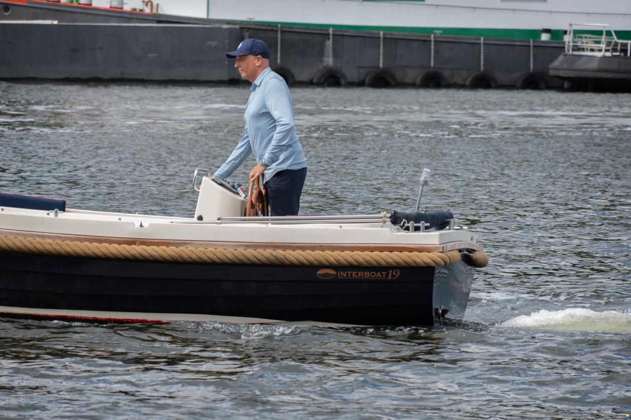 Interboat 19
