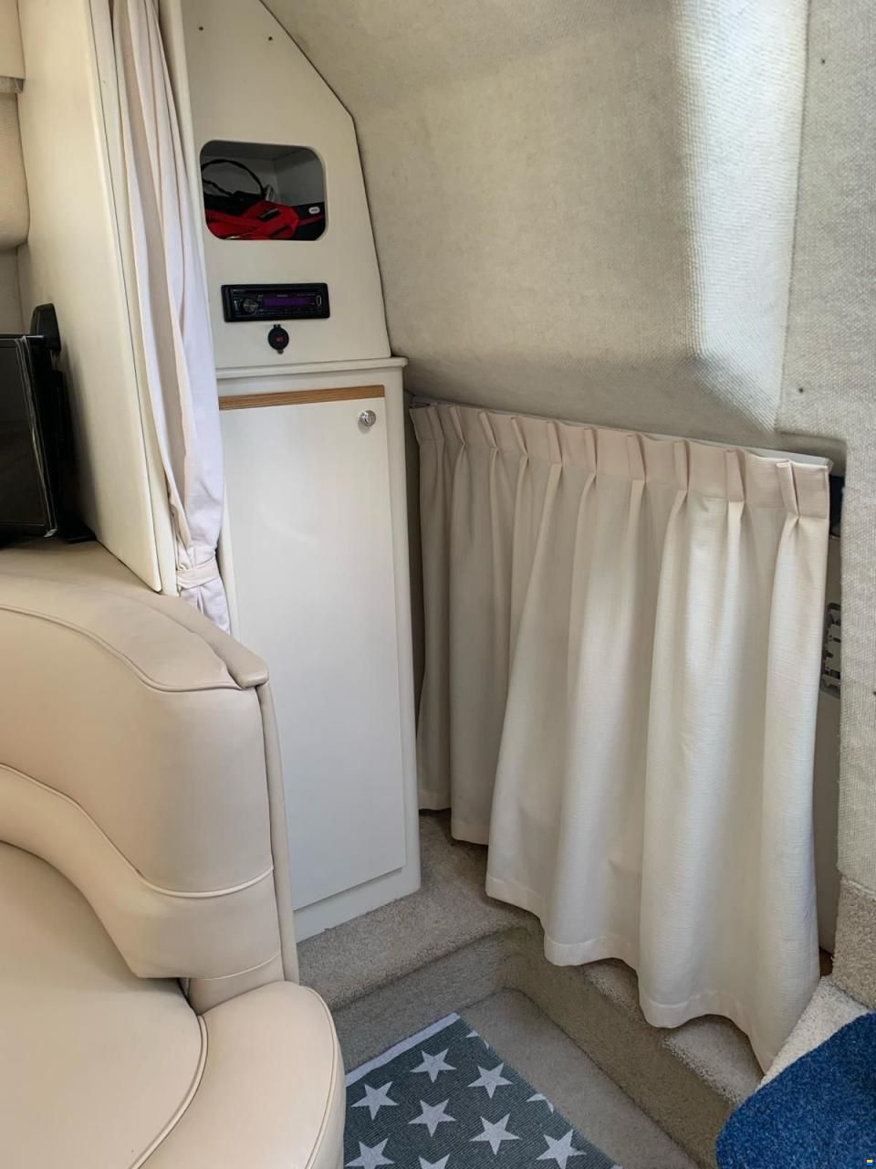 Bayliner 3055