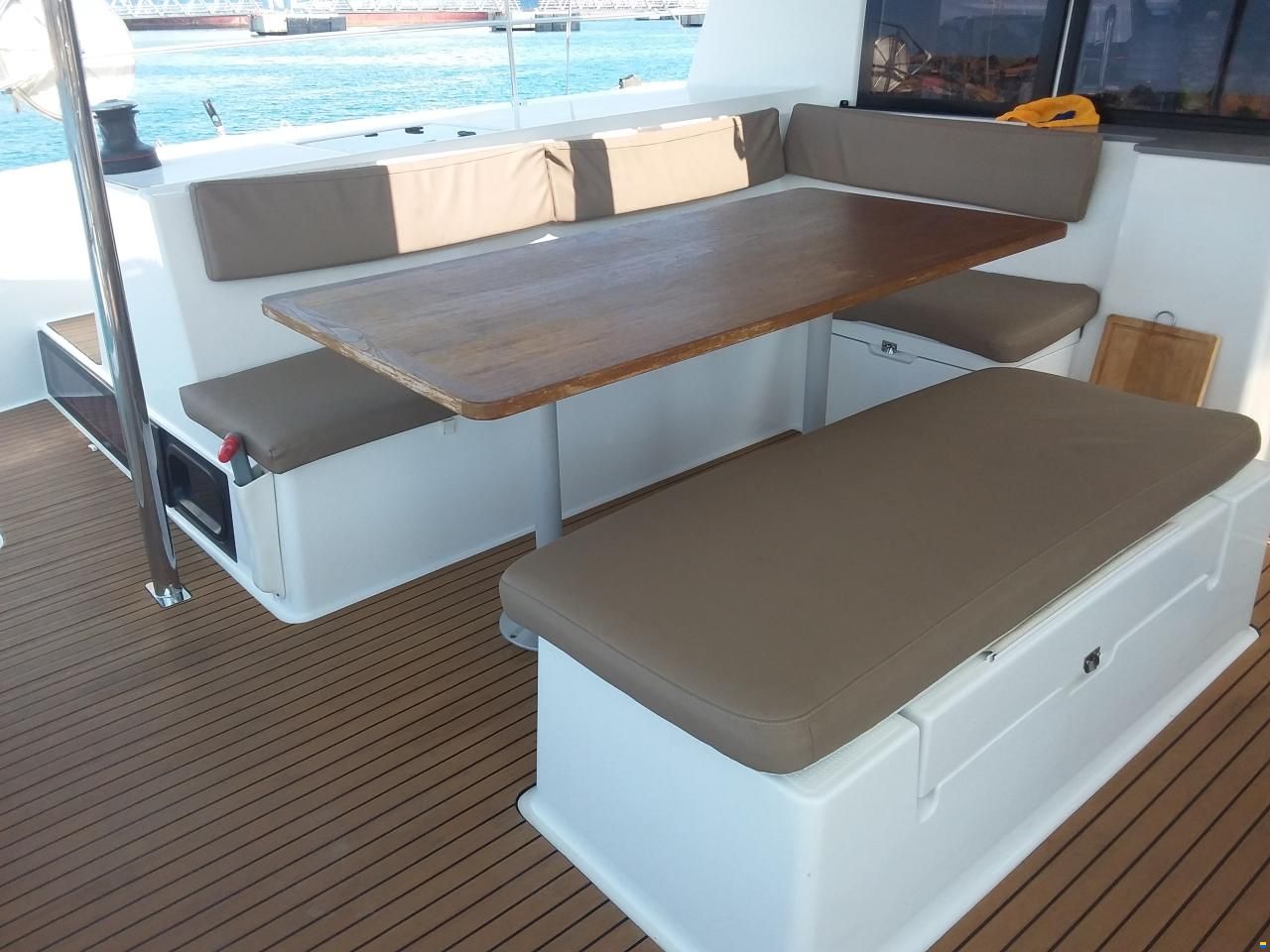 Fountaine Pajot Helia 44