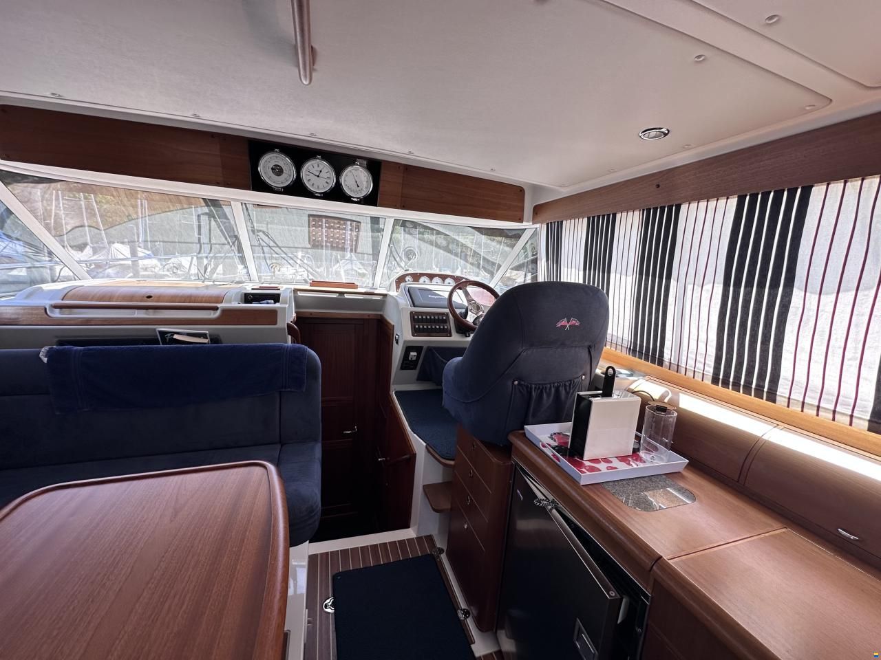 Nimbus 380 Carisma