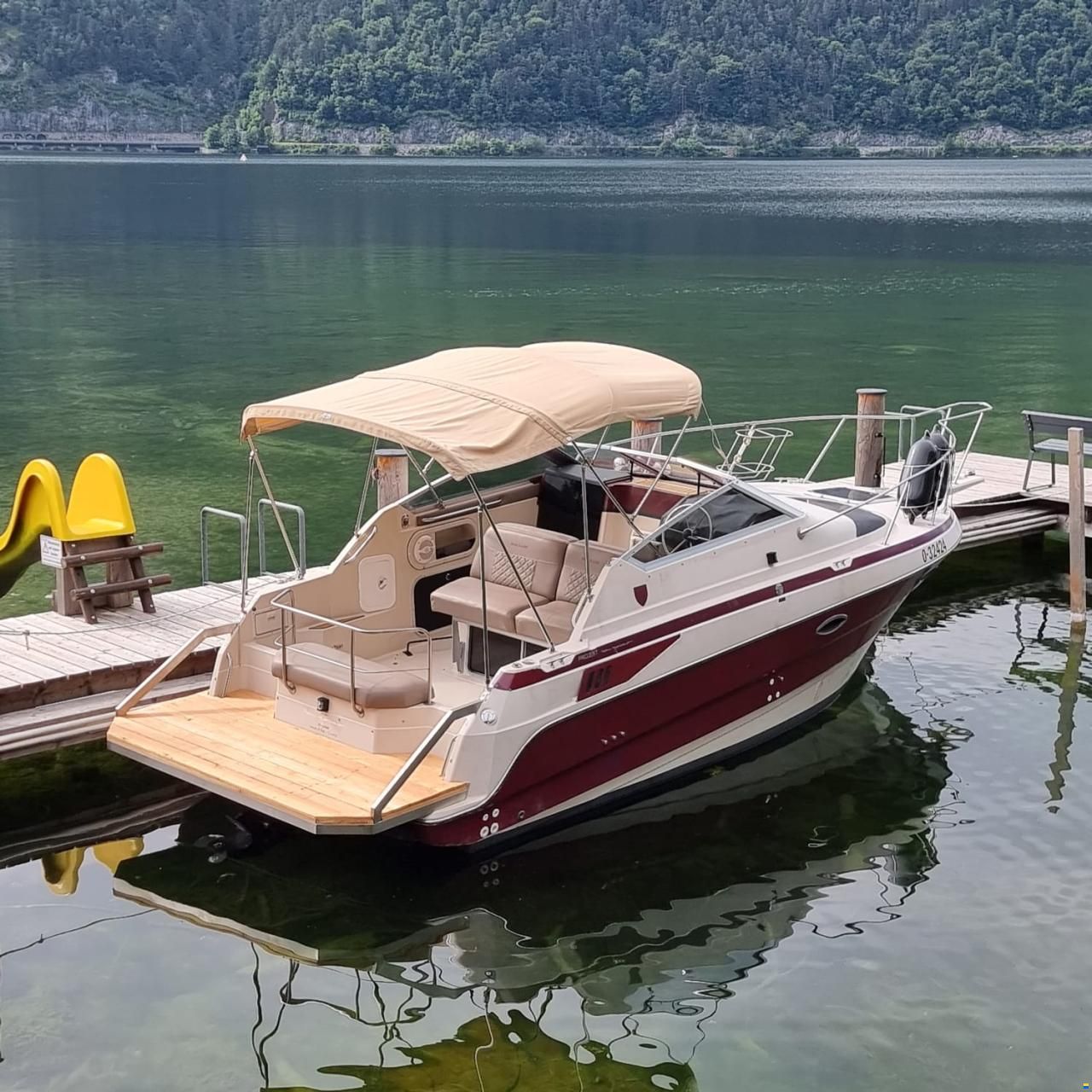 Maxum SRC 2300