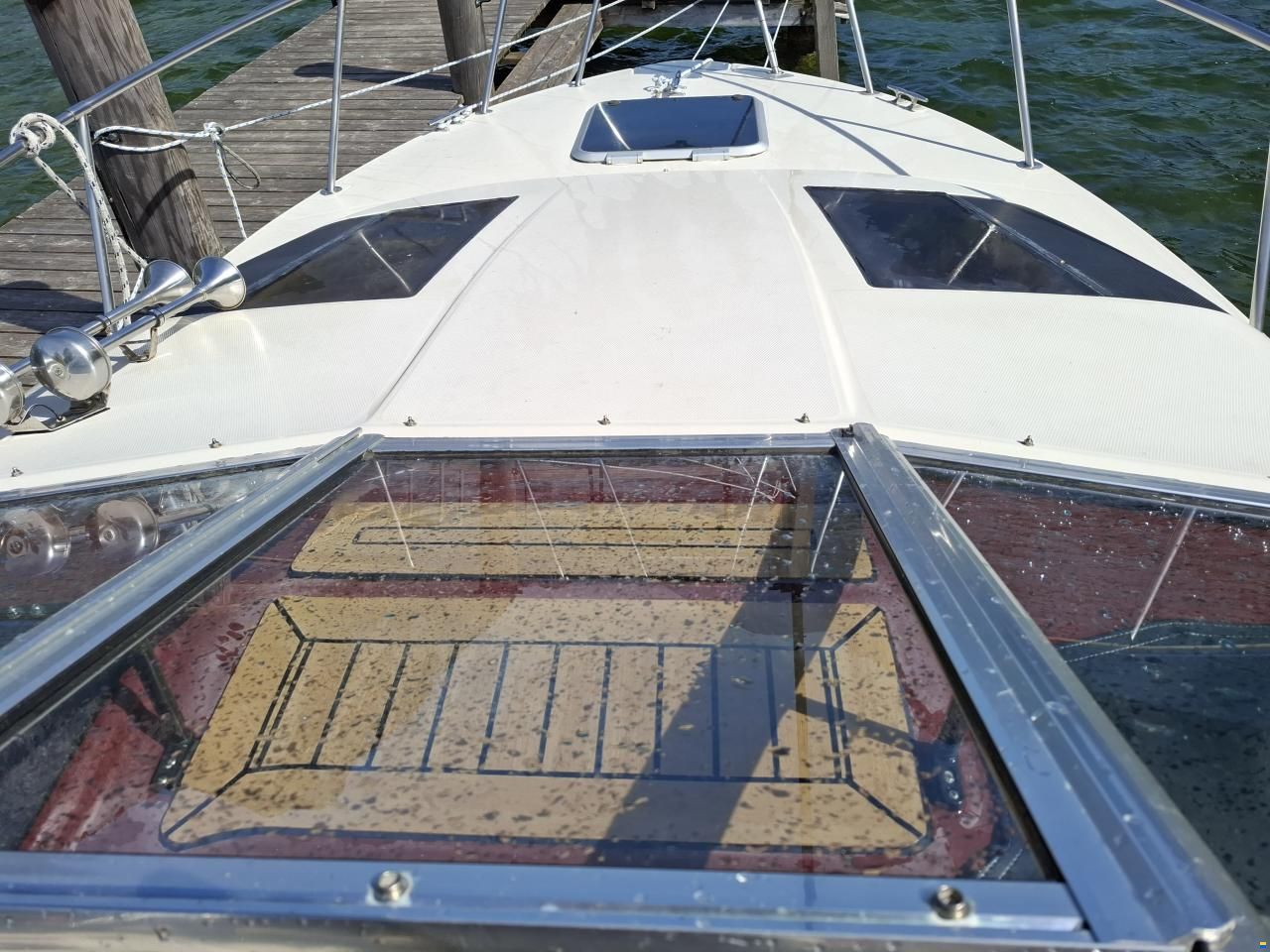 Maxum SRC 2300
