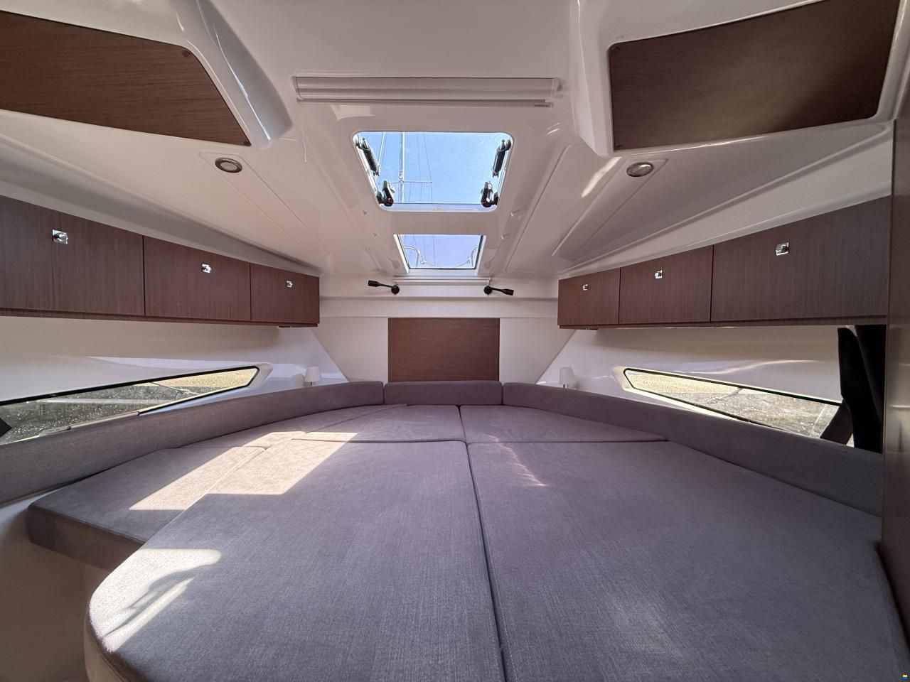 Beneteau Antares 9