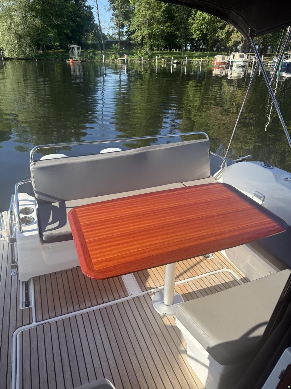 Beneteau Antares 9