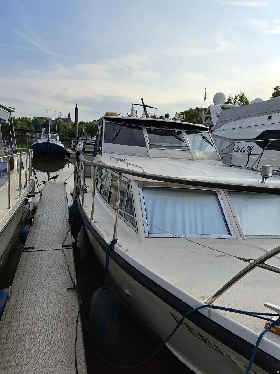 Moonraker Softrider 36