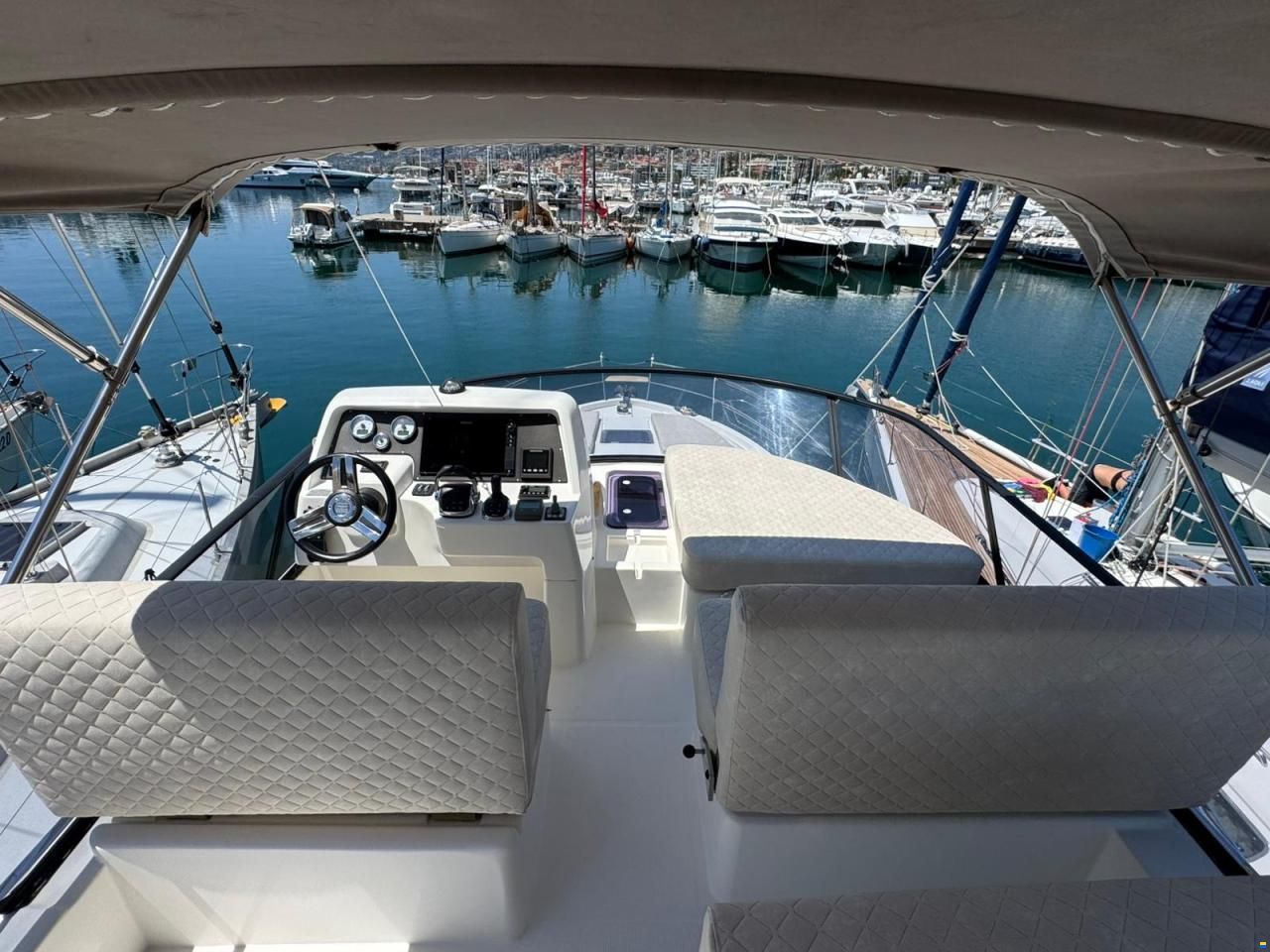 Bavaria Virtess 42 Fly