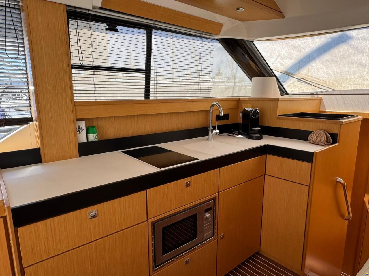 Bavaria Virtess 42 Fly