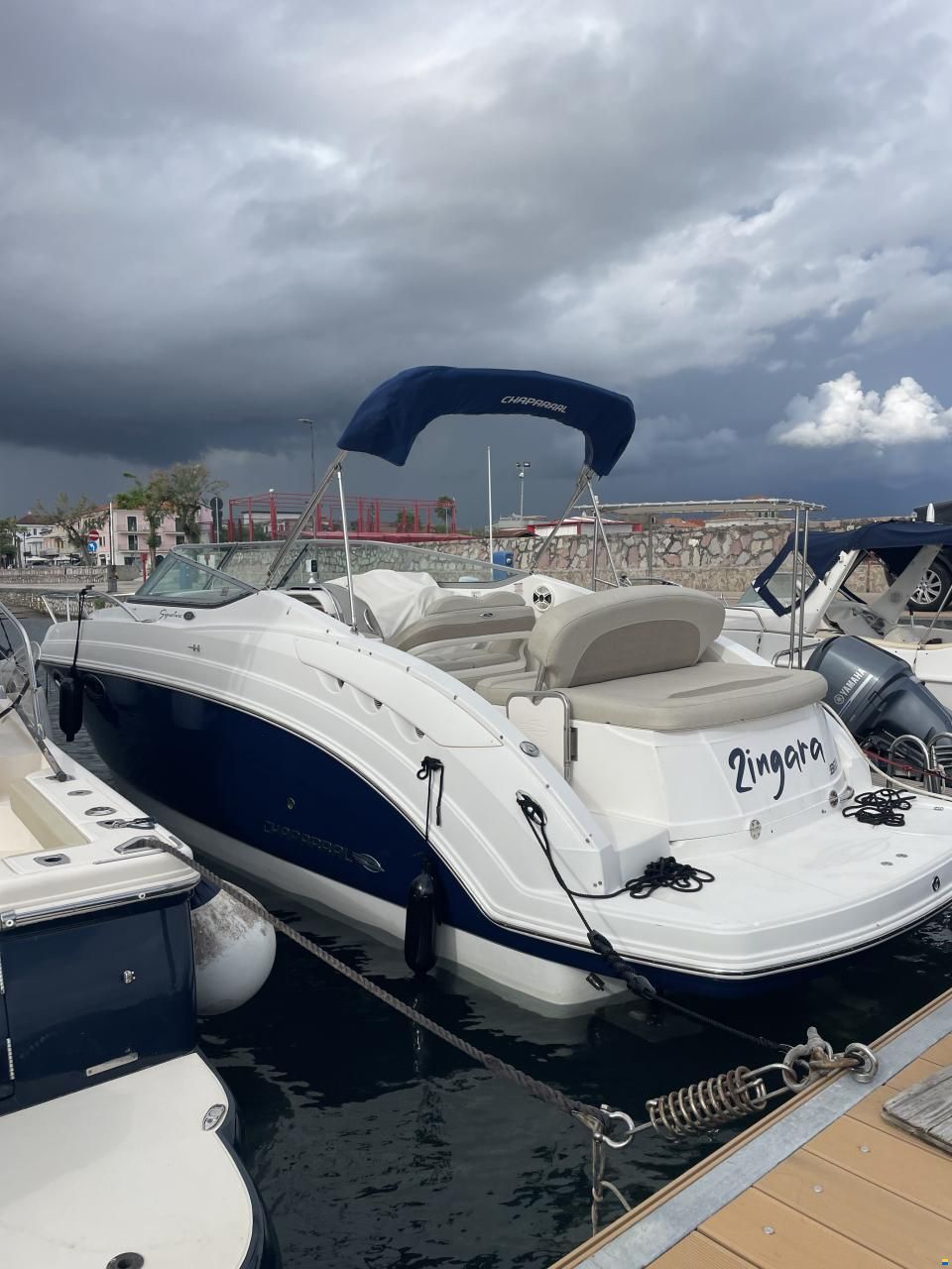 Chaparral Signature 250