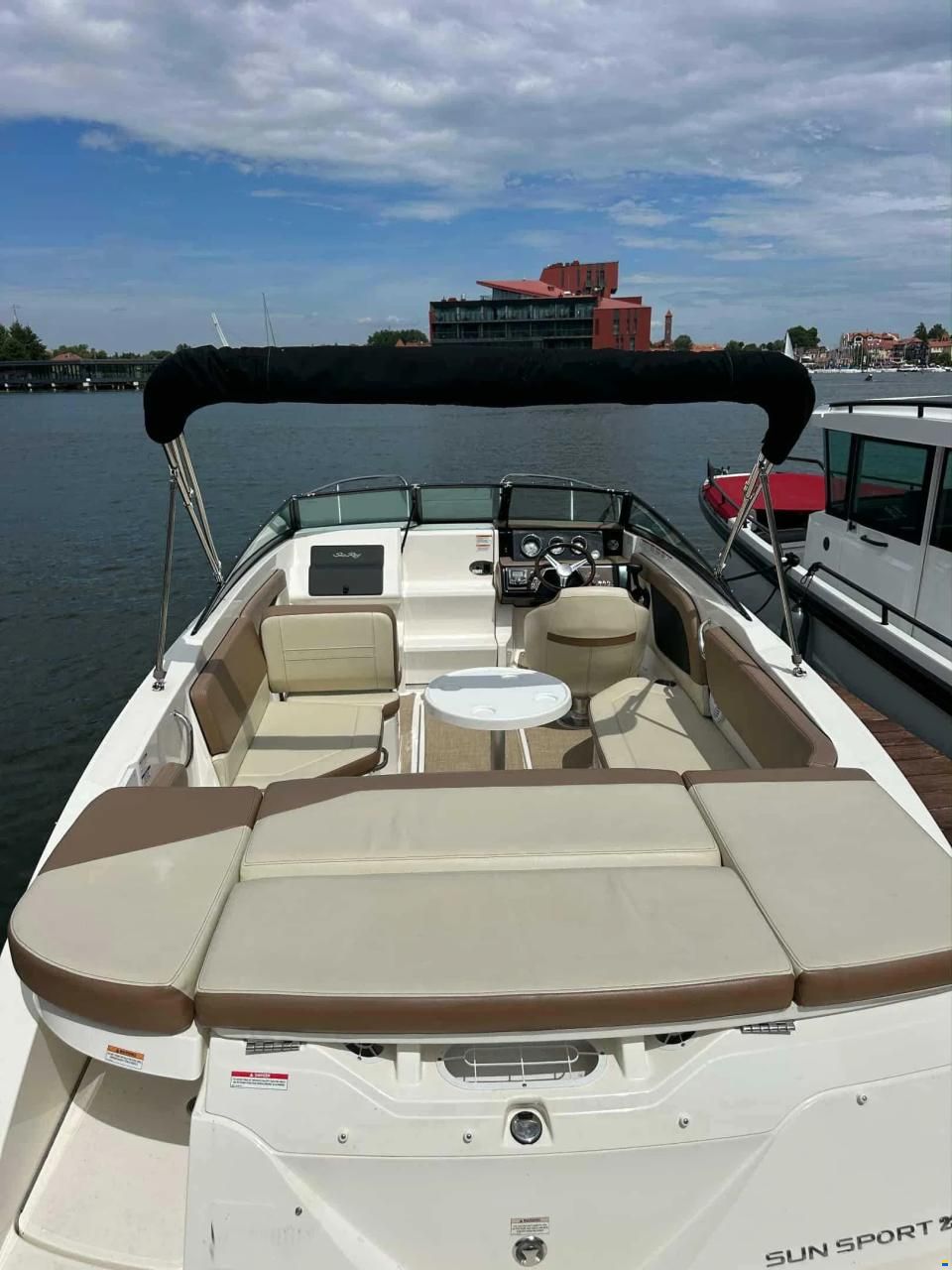 Sea Ray 230 Sun Sport