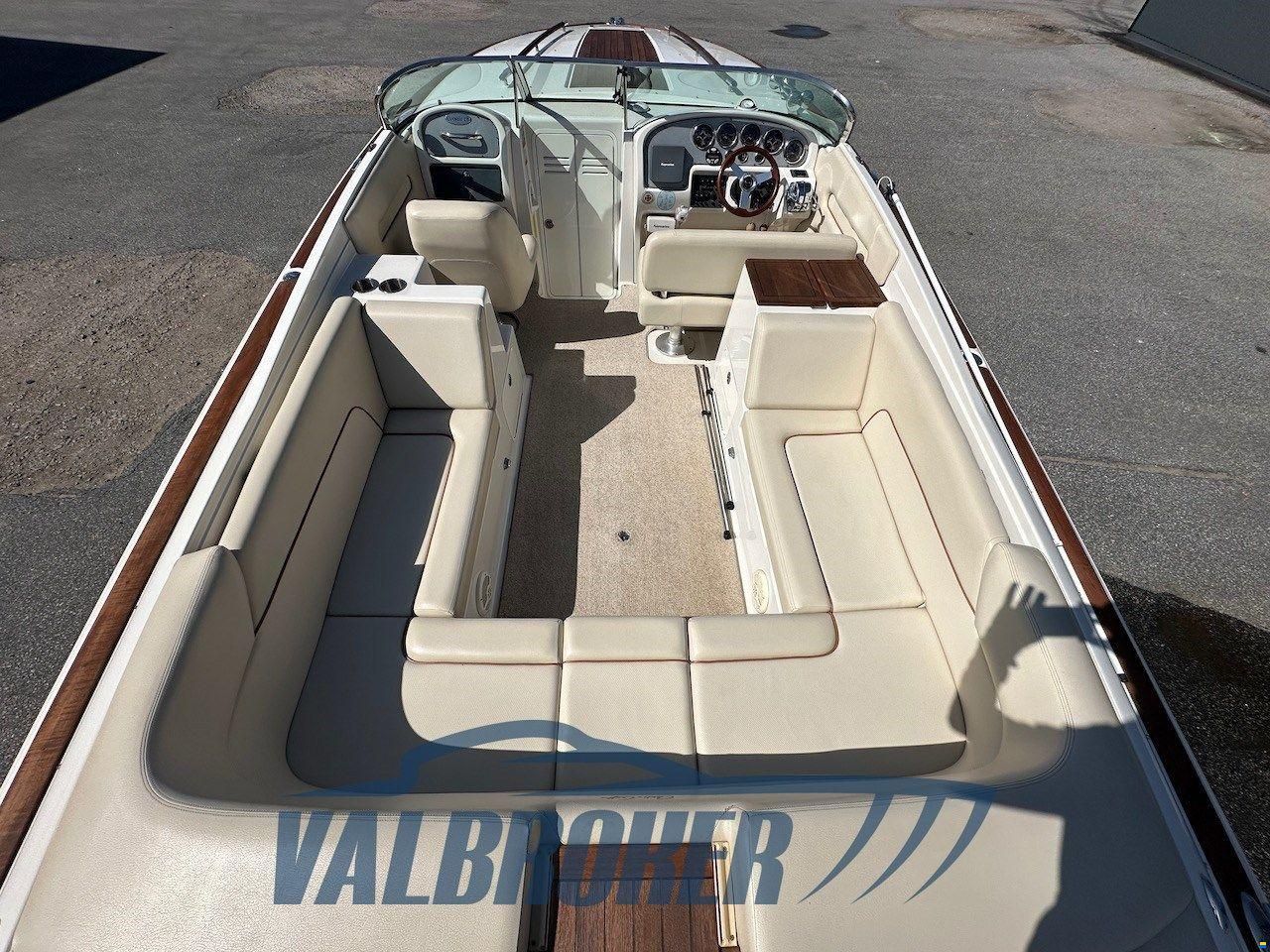 Chris Craft CORSAIR 28